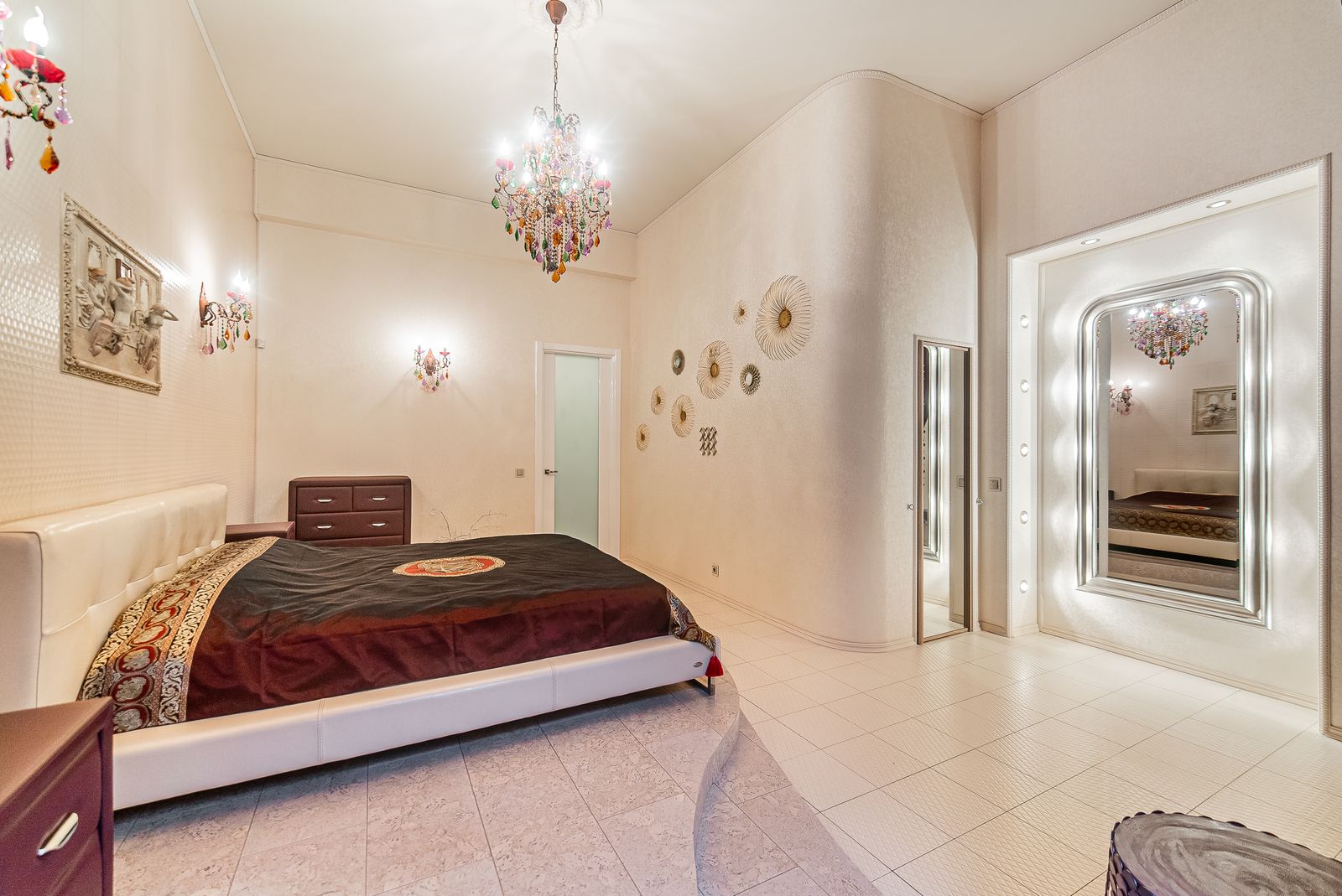 Chambre 3 Places — espace spacieux